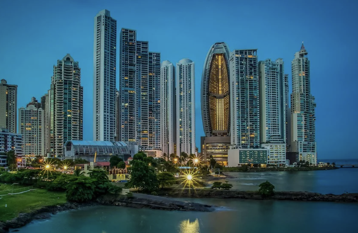Punta Pacífica waterfront towers at dusk.